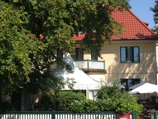 Cafe'Seestrasse Magdeburg Zewnętrze zdjęcie